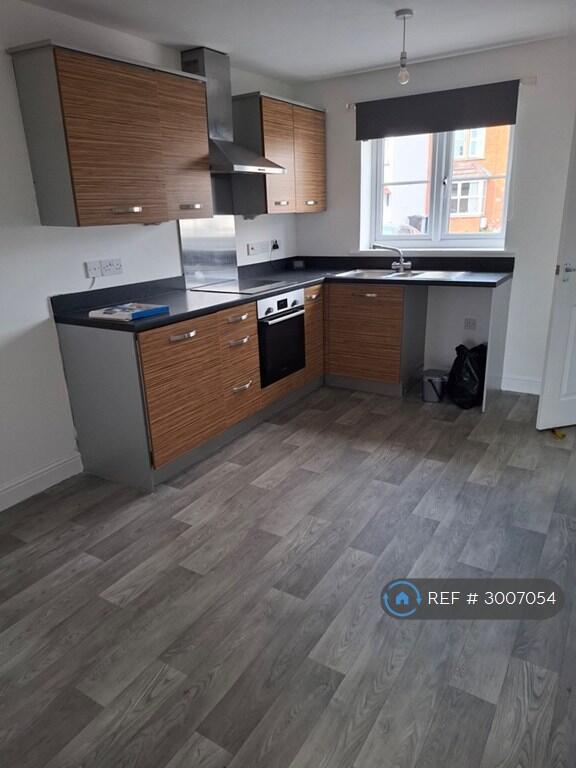House in Nottingham - View 2
