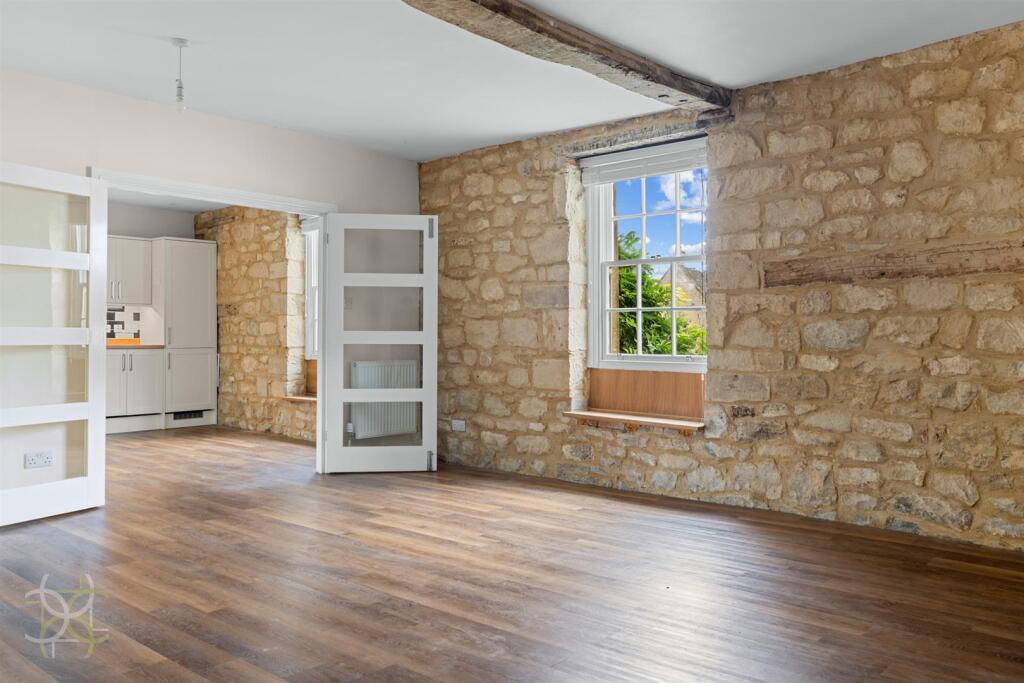 Apartment in Worcester - View 5
