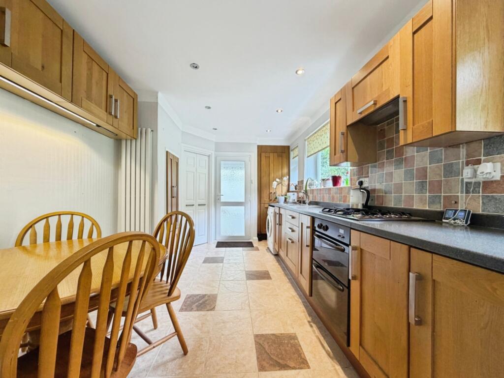 London Road, Hythe - View 4
