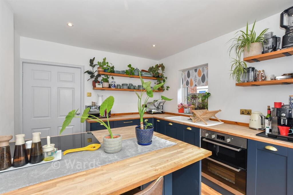 House in Tonbridge - View 5