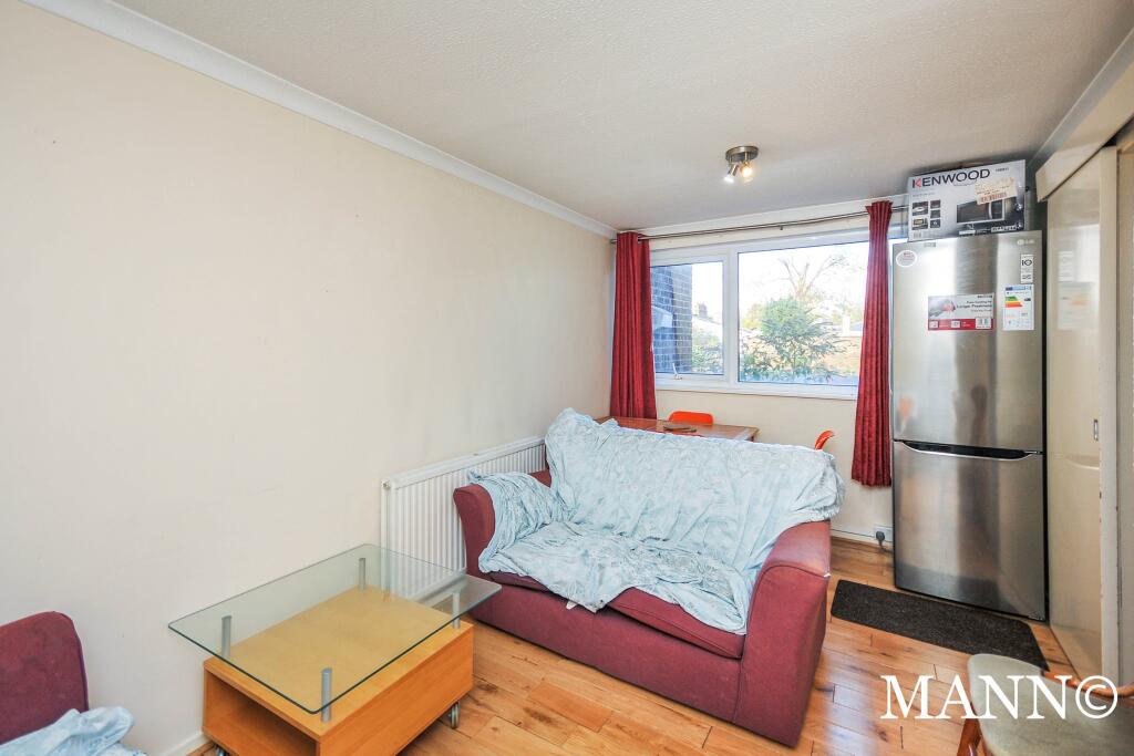 Apartment in London - View 2