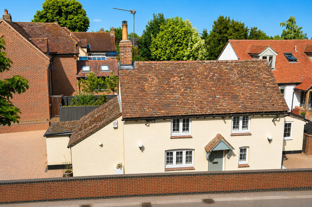 Main image of property: Long Crendon, Buckinghamshire, HP18