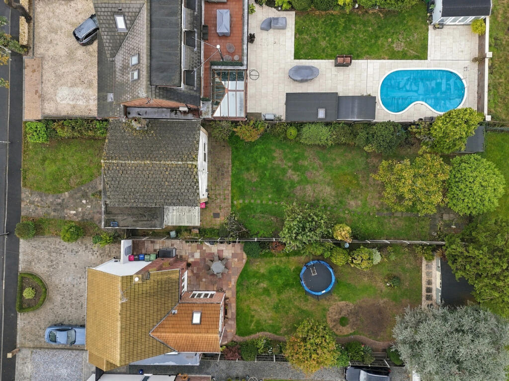 House in Southend-on-Sea, Essex - View 5
