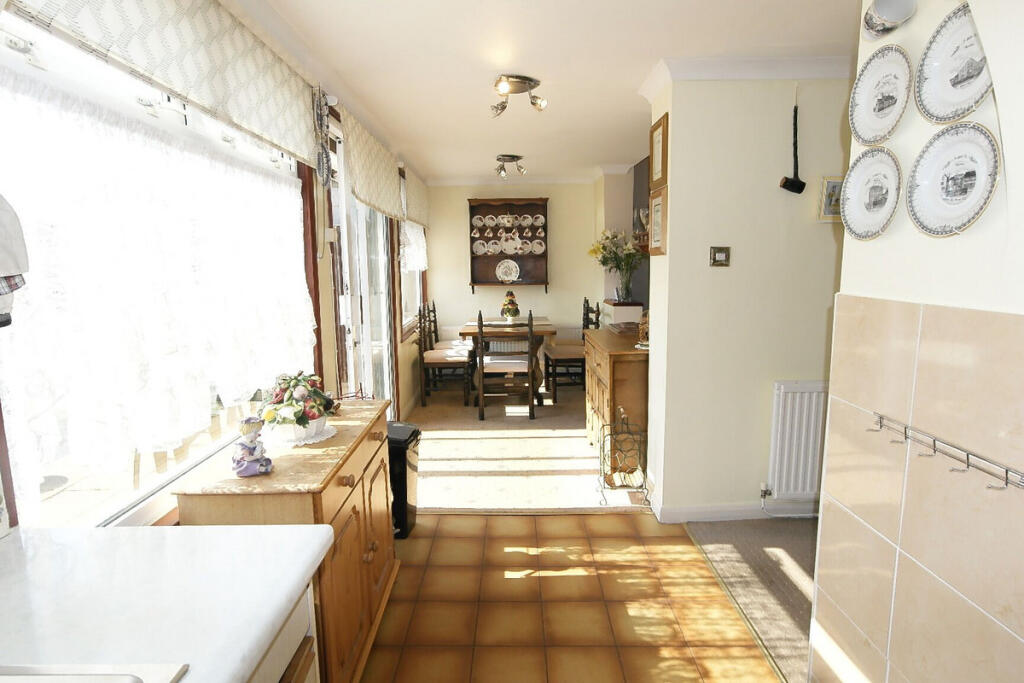 House in Rainham, New Cottages - More