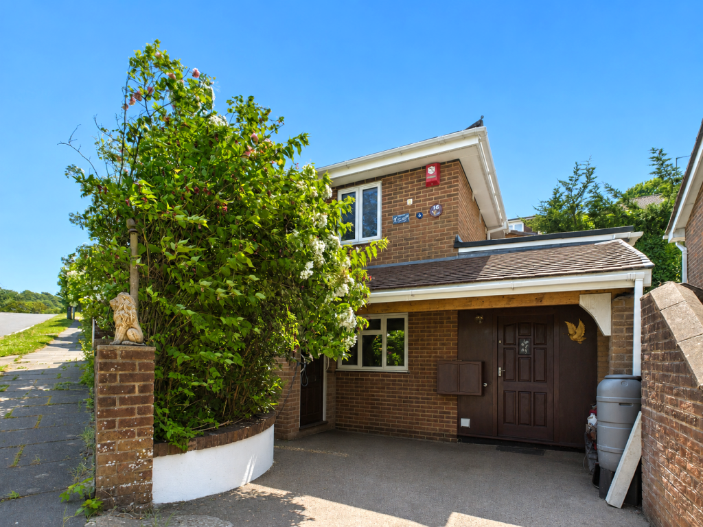 Main image of property: Auckland Drive, Brighton, BN2 4JS