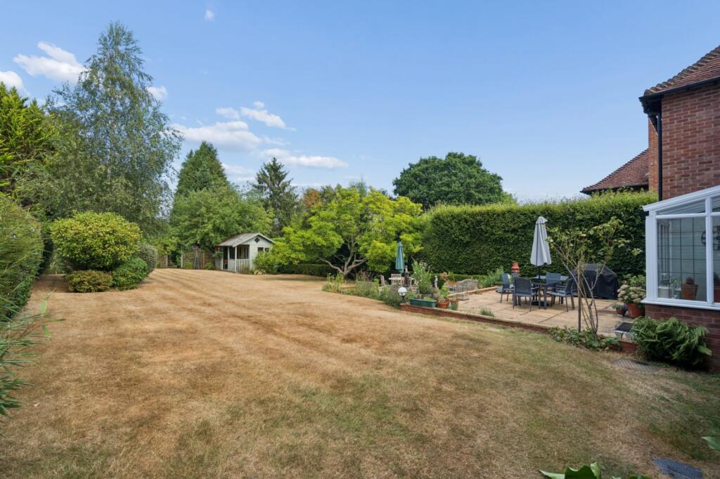 House in Hemel Hempstead - More
