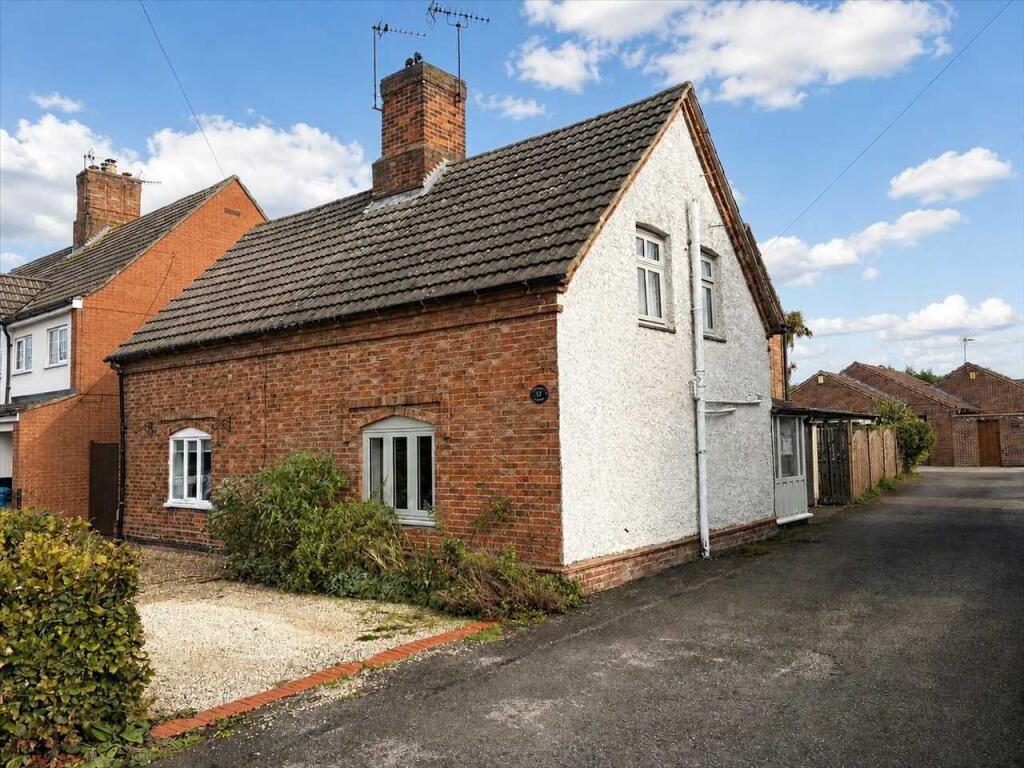 2-bed house on Nottingham Road, Nottingham, £240,000