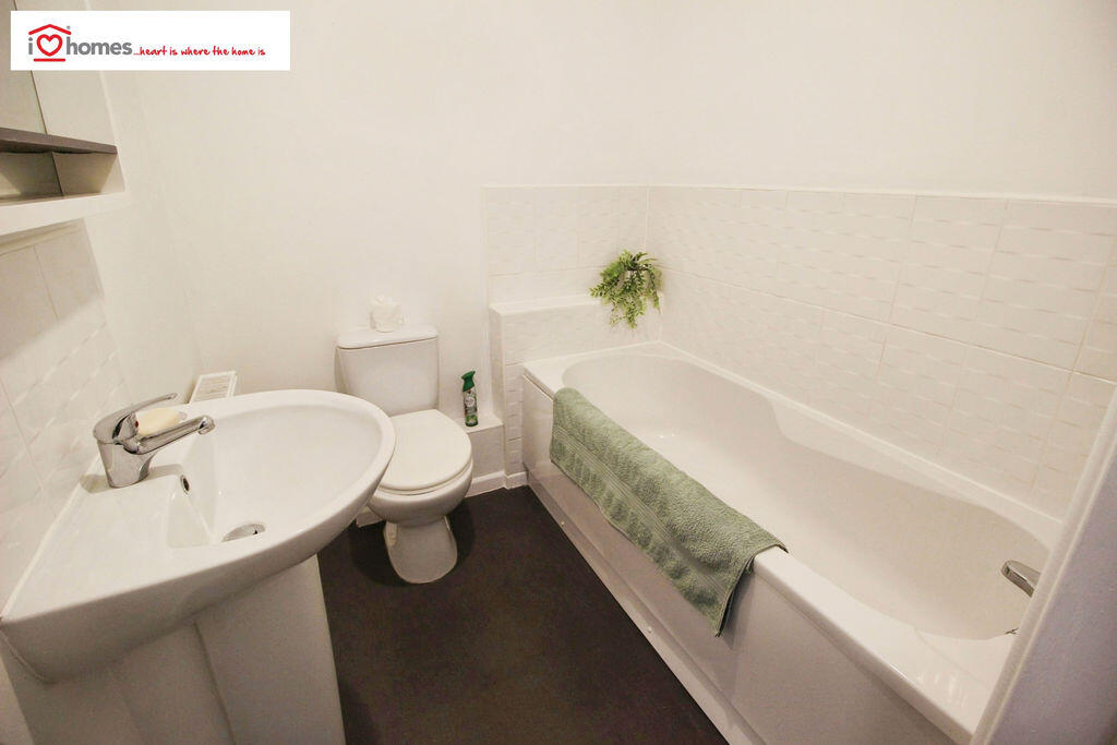 Apartment in Walsall - More