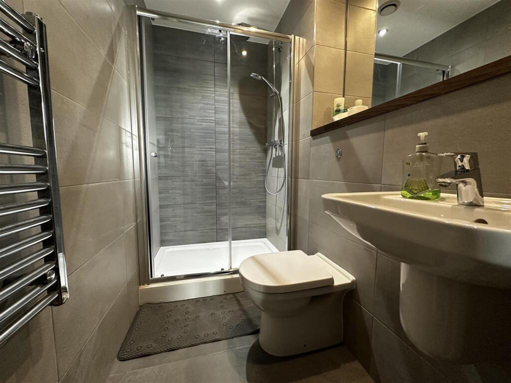 Apartment in Manchester, First Street, City Centre - View 4