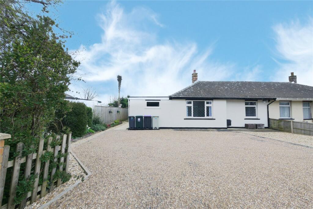 Main image of property: Ideal Bungalows, Trusthorpe, Mablethorpe, Lincolnshire, LN12