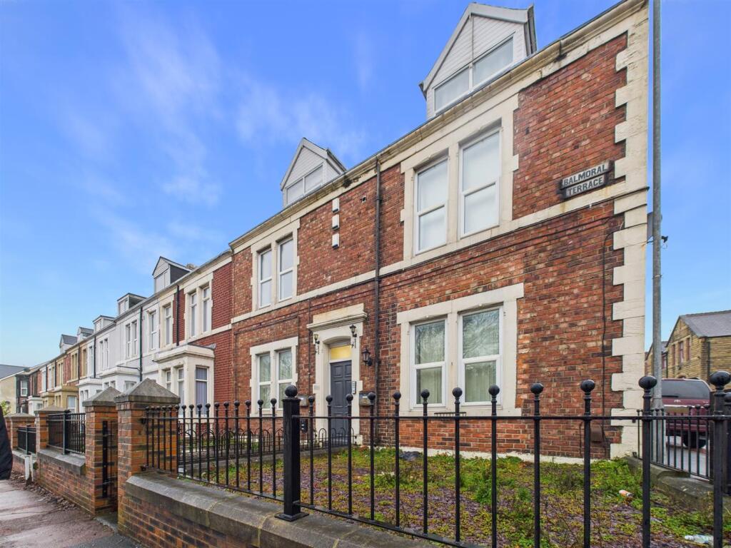 Main image of property: Durham Road, Low Fell, Gateshead