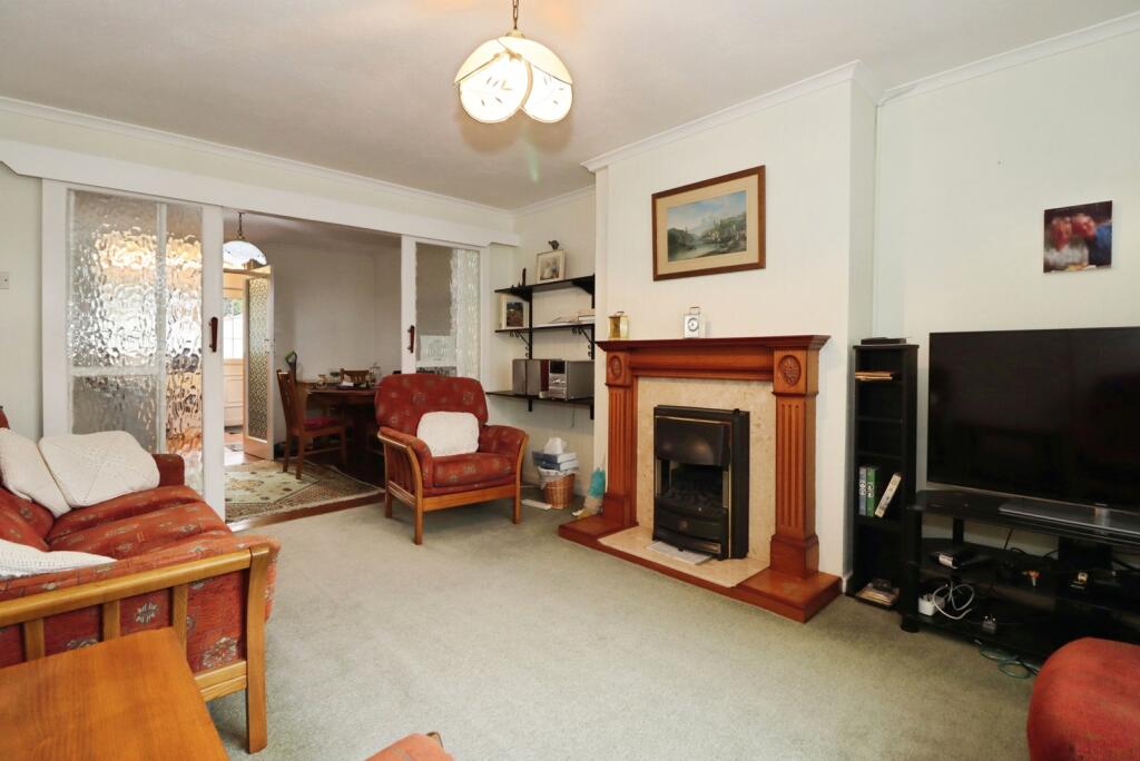 House in Bristol, Kingswood - More