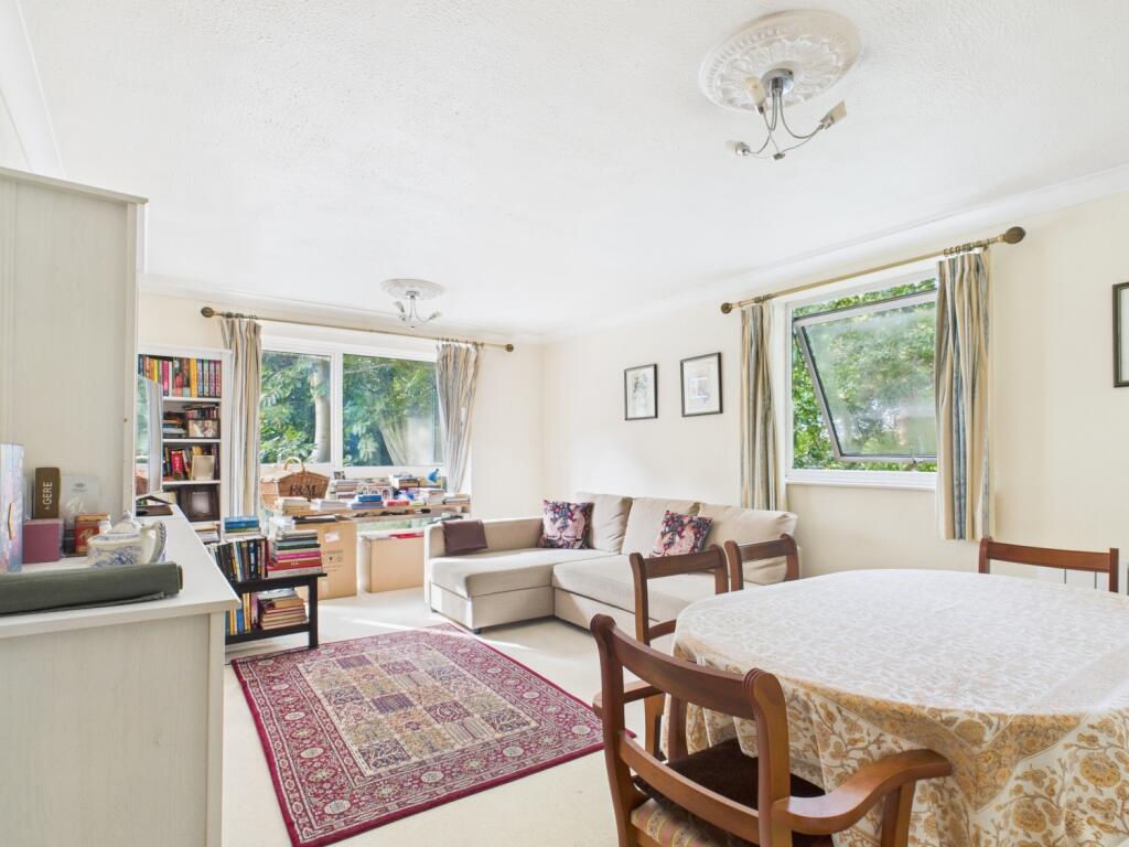 Lytham Court Cardwell Crescent, Ascot, Berkshire, SL5 photo 3