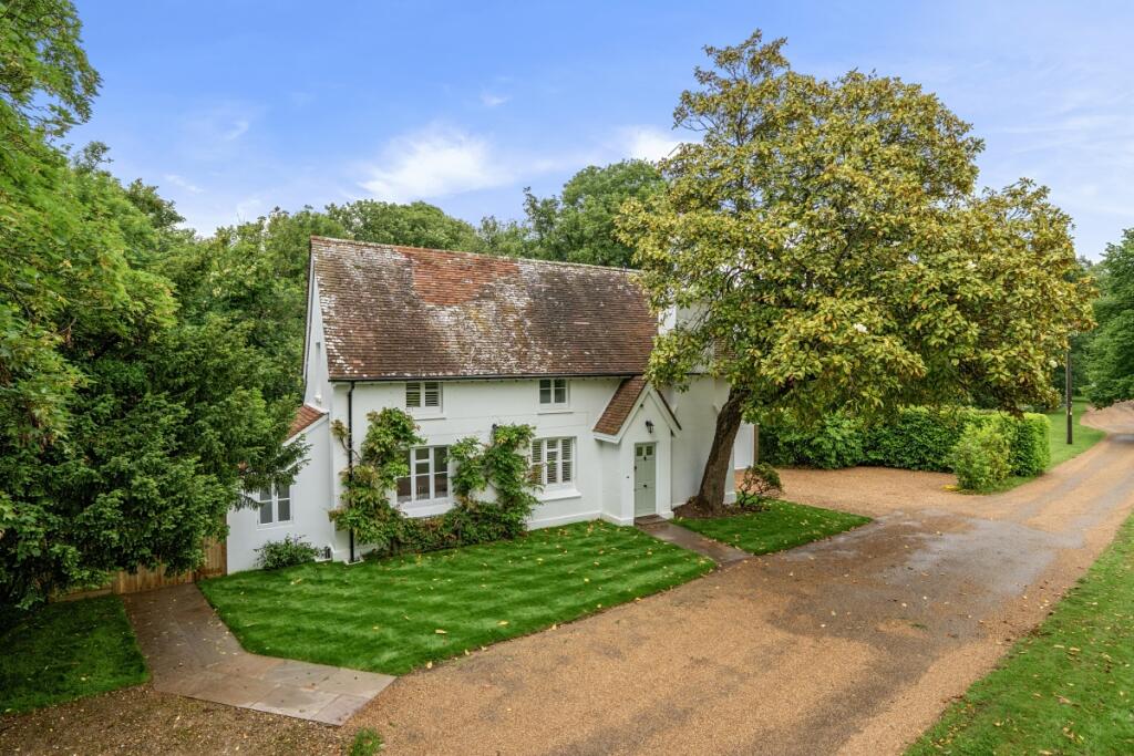 Main image of property: Coolhurst Doomsday Lane RH13