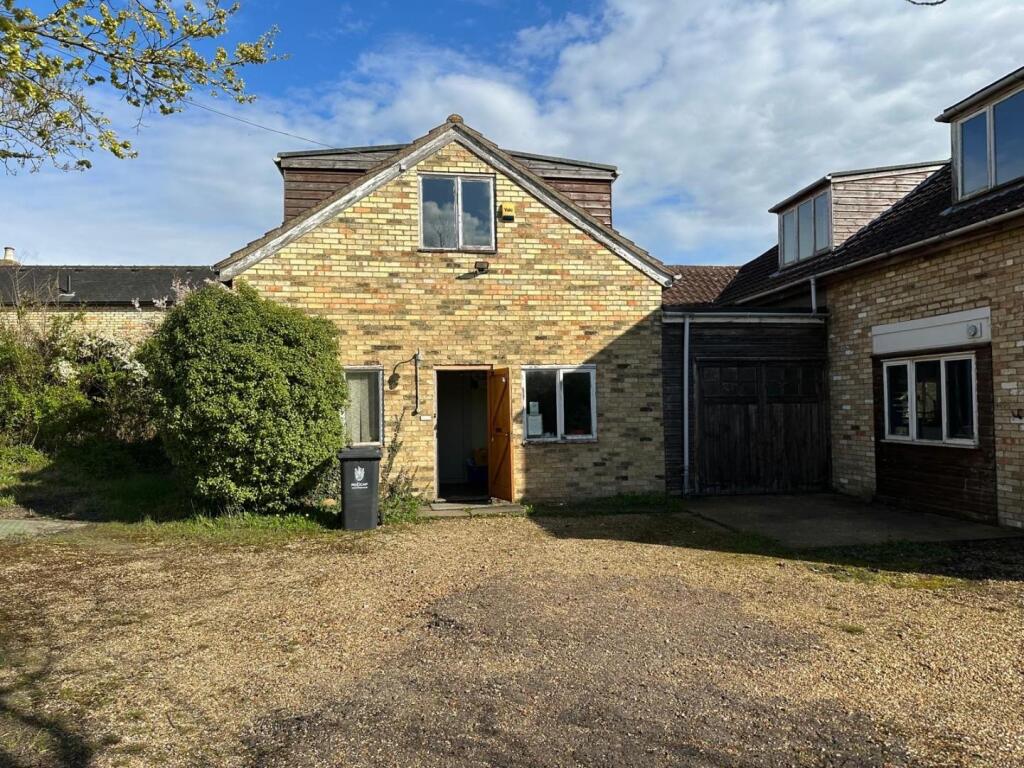 Main image of property: 3 High Street, Toft, Cambridge
