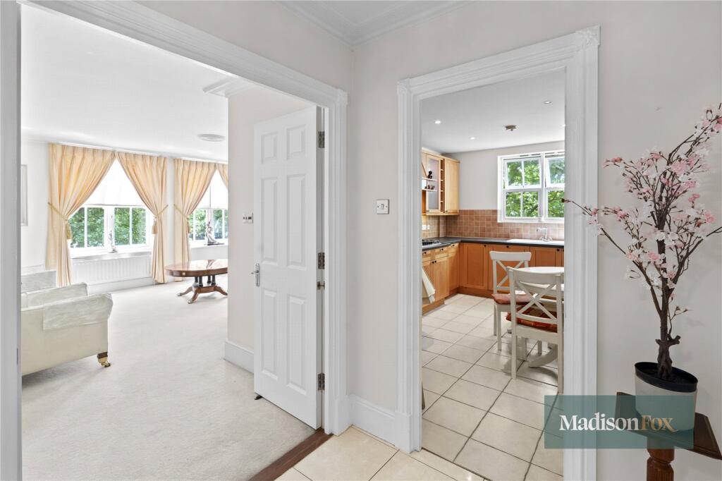 Apartment in London, Fairlop - More