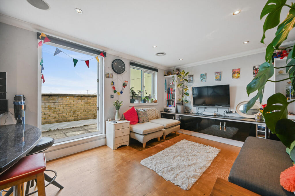 Main image of property: New Street, Chelmsford, CM1