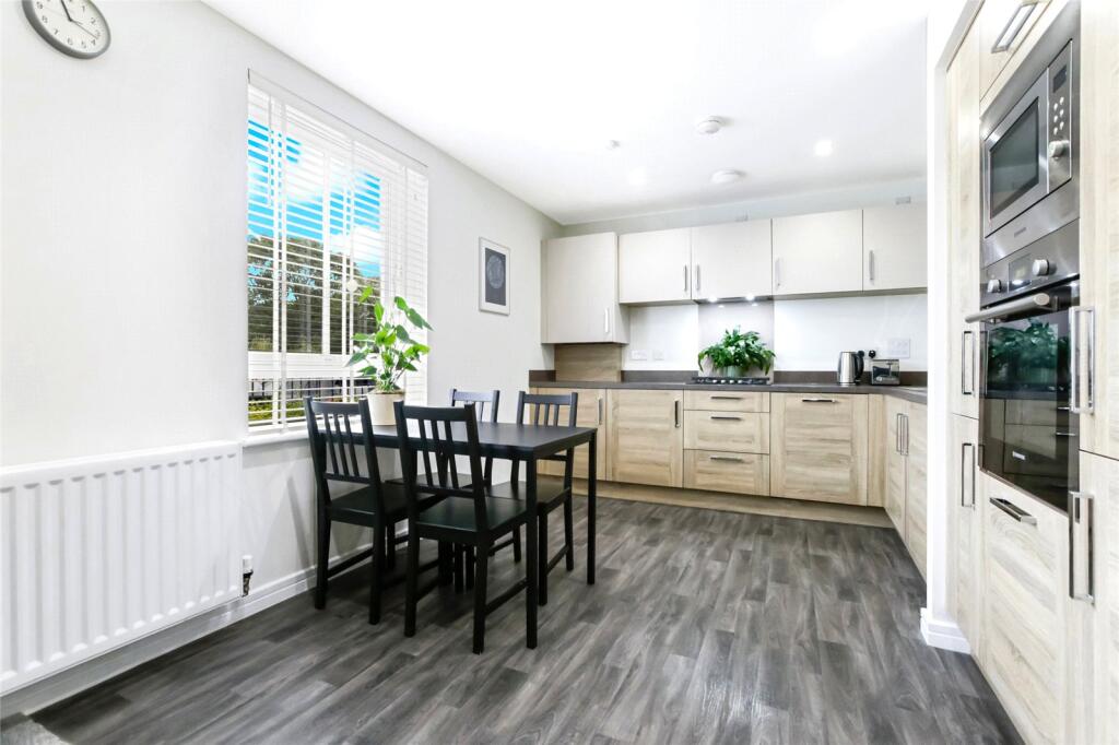 Apartment in Glasgow - View 2