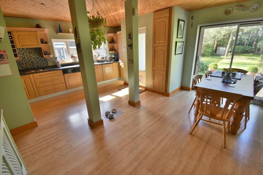 Priory Road, West Moors, Ferndown, BH22 photo 4