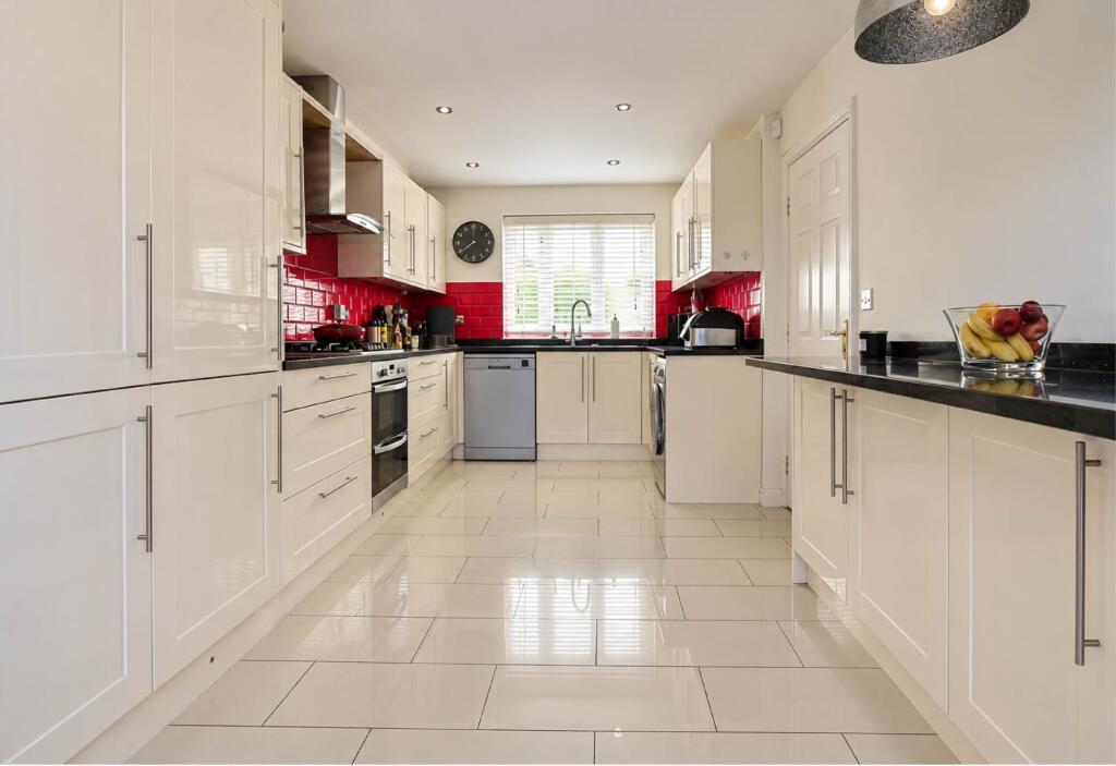 House in Hemel Hempstead - View 3