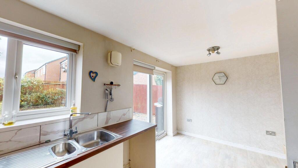 House in Preston, Bamber Bridge - View 4