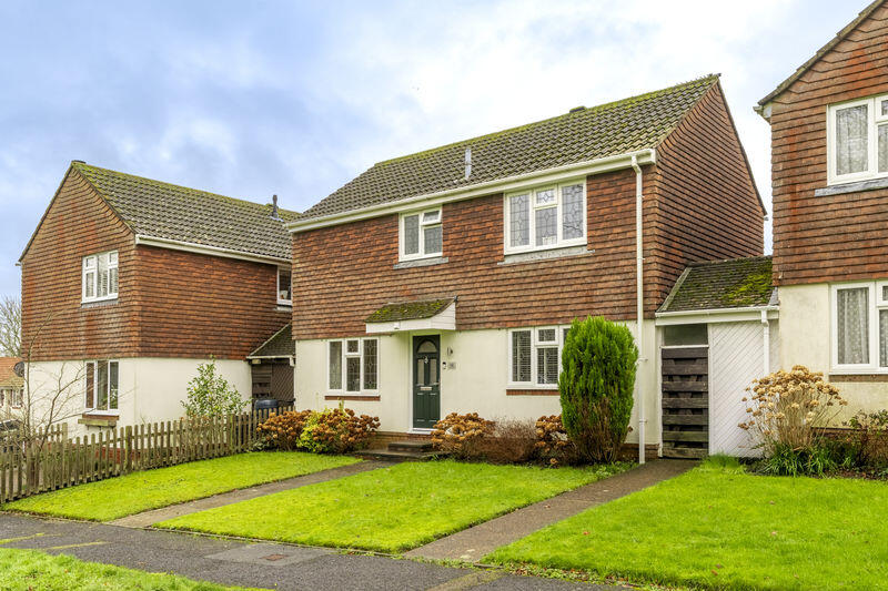 Main image of property: Paynsbridge Way, Horam