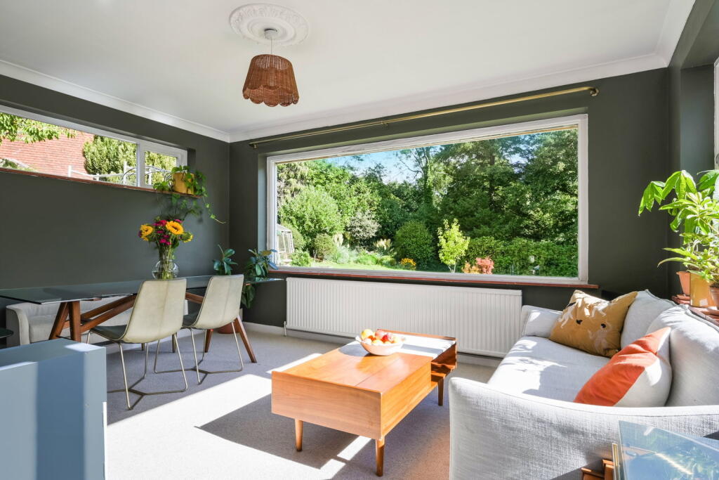 House in Redhill - View 4