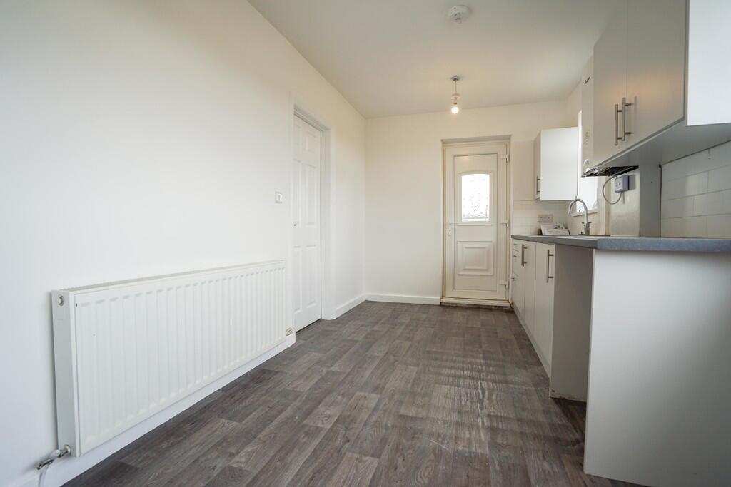 House in Consett, Delves Lane - View 5