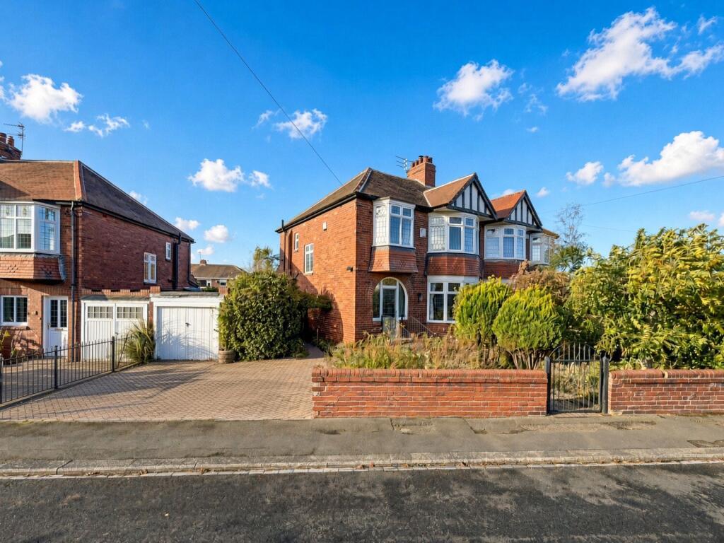 3 Bedroom Semi-Detached in NE3 5AB