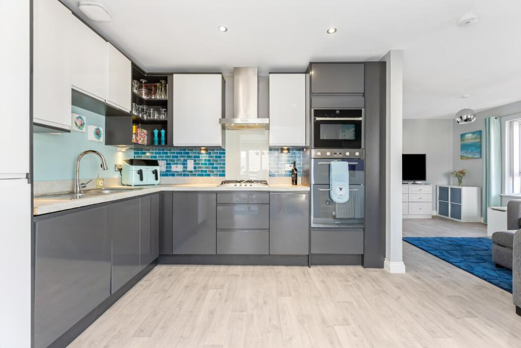 127 Milligan Drive, Edinburgh, EH16 4XD photo 4