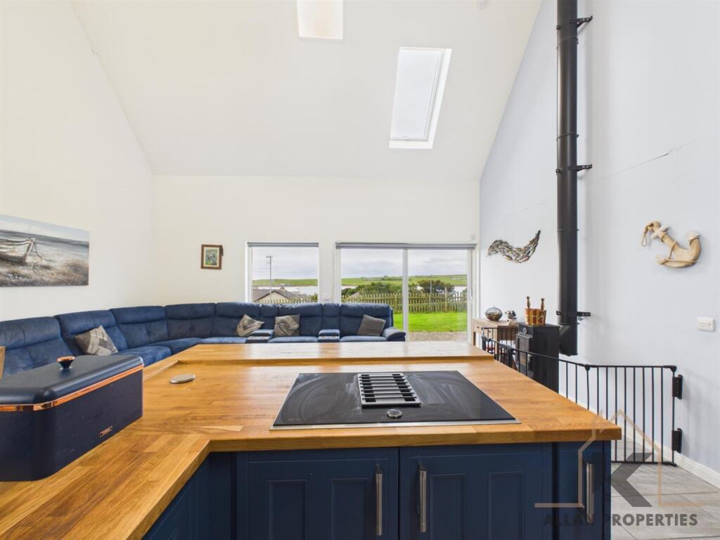 House in Burray - View 5