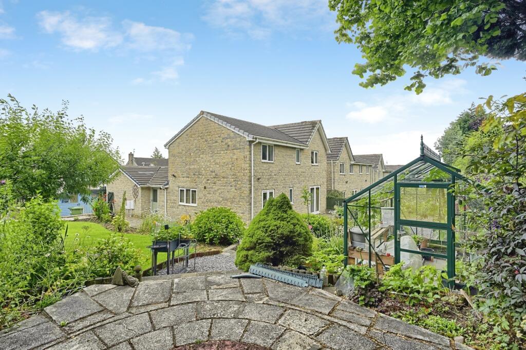 House in Pendle, Reedley Hallows - More