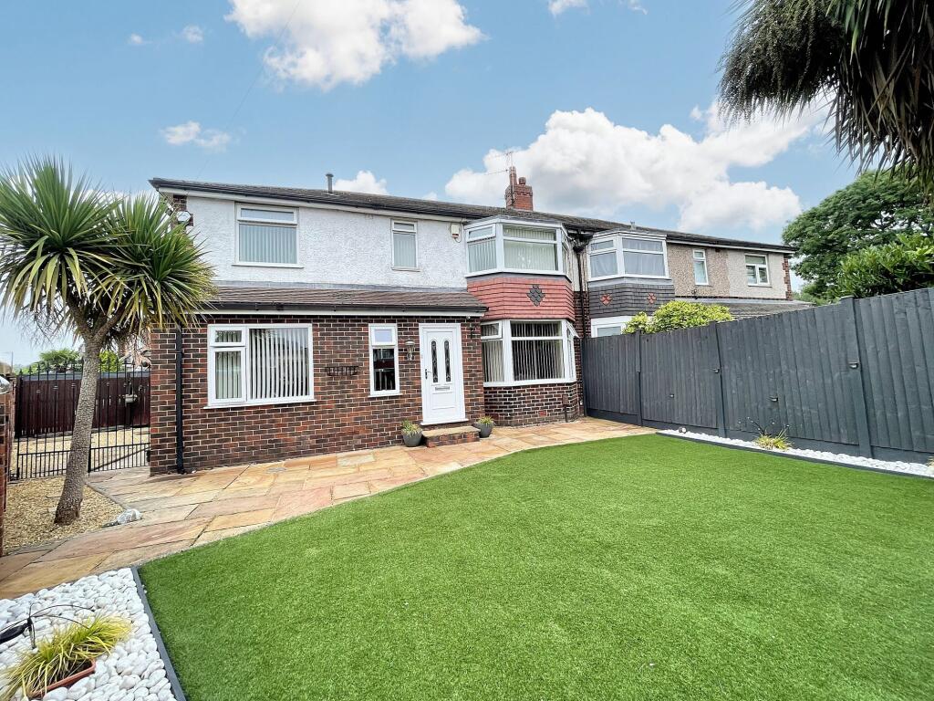 4-bed semi-detached on Avondale Drive, Salford, M6, £325,000