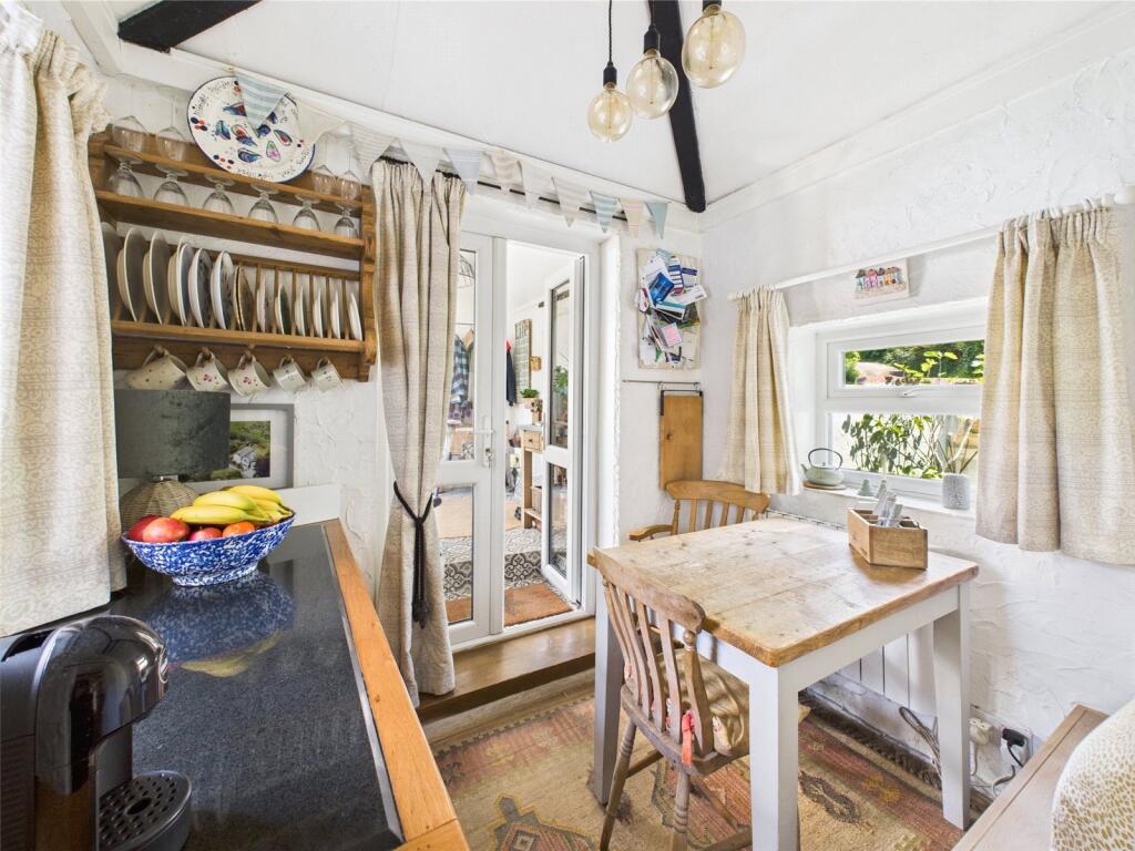 House in Exeter - View 4