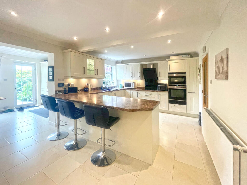 House in Southampton - View 3