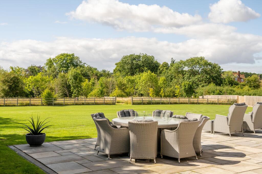 Kym View Close, Kimbolton, PE28 photo 3