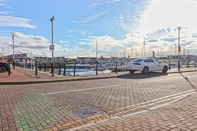 33 Navigation Point, Harlepool, TS24 0UJ