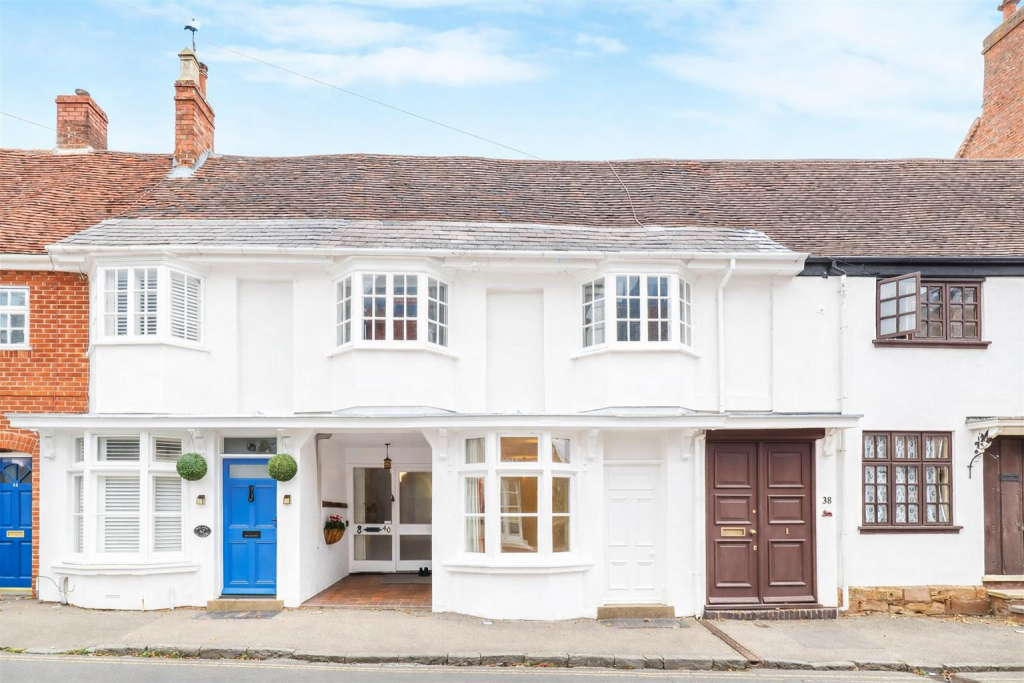 Main image of property: High Street, Kenilworth