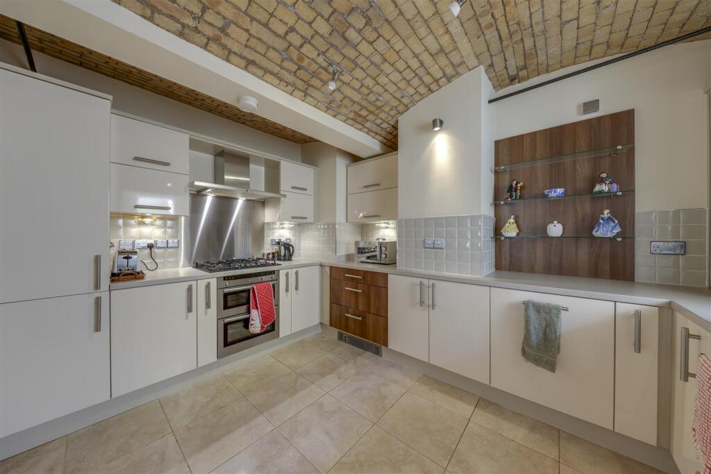 Lea Bank Hall, College Lane, Rawtenstall, Rossendale - Incredible, Spacious Apartment In Unique, Exclusive Gated Setting