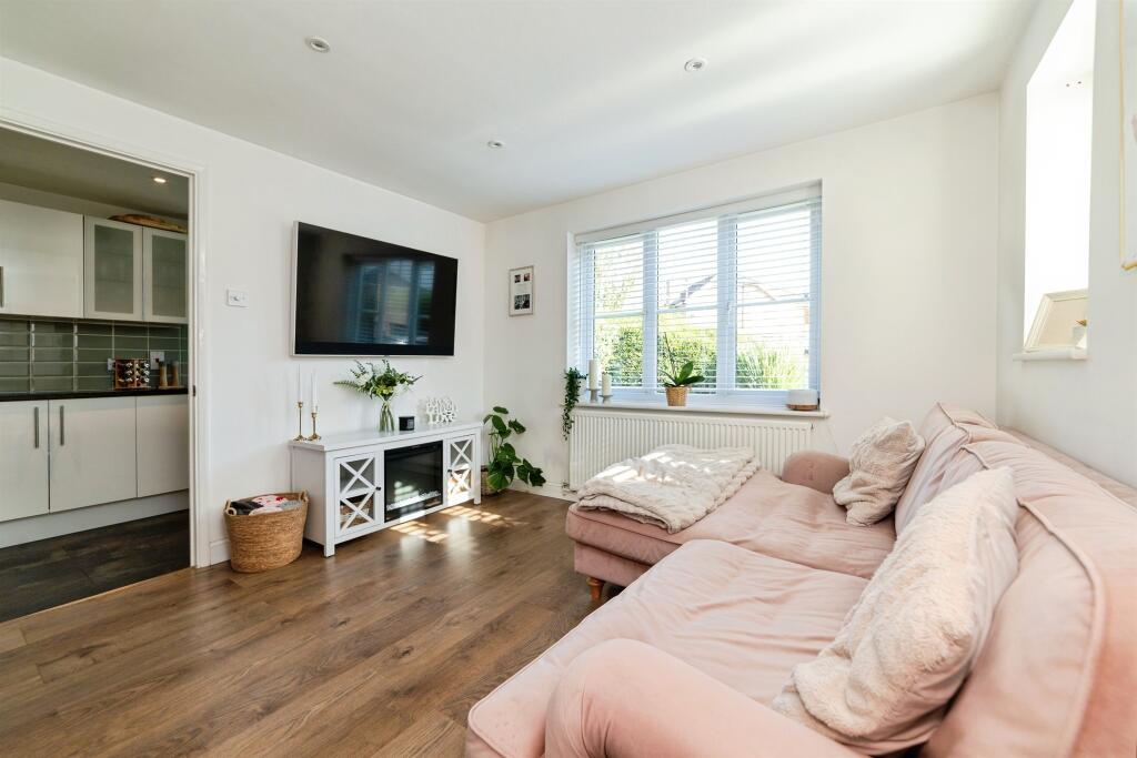 House in Letchworth, Hertfordshire - View 4