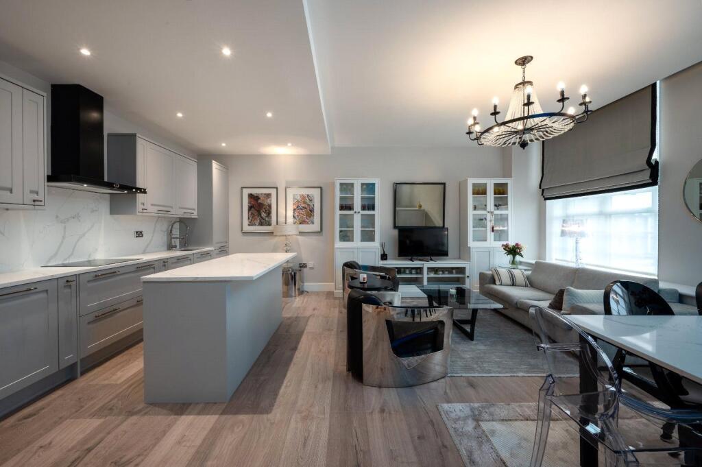 Main image of property: Great West Road, Brentford, TW8