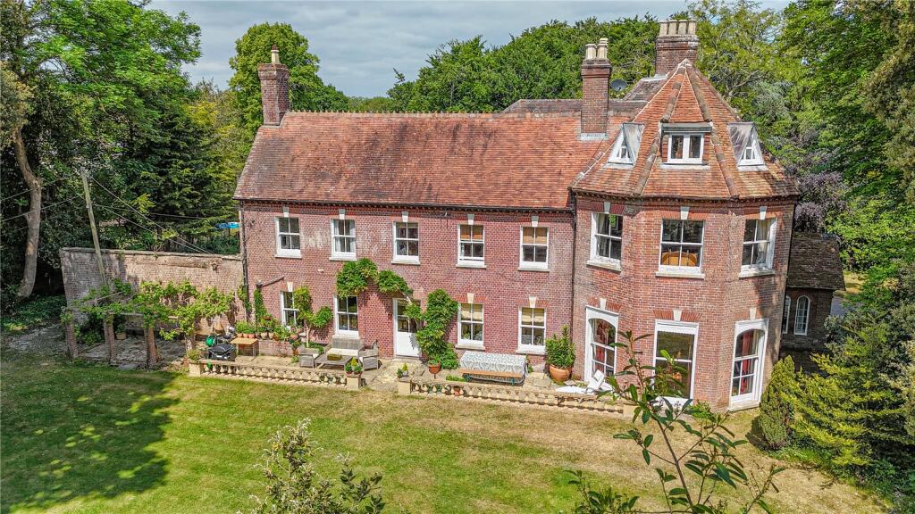 Main image of property: Derritt Lane, Sopley, Christchurch, Dorset, BH23