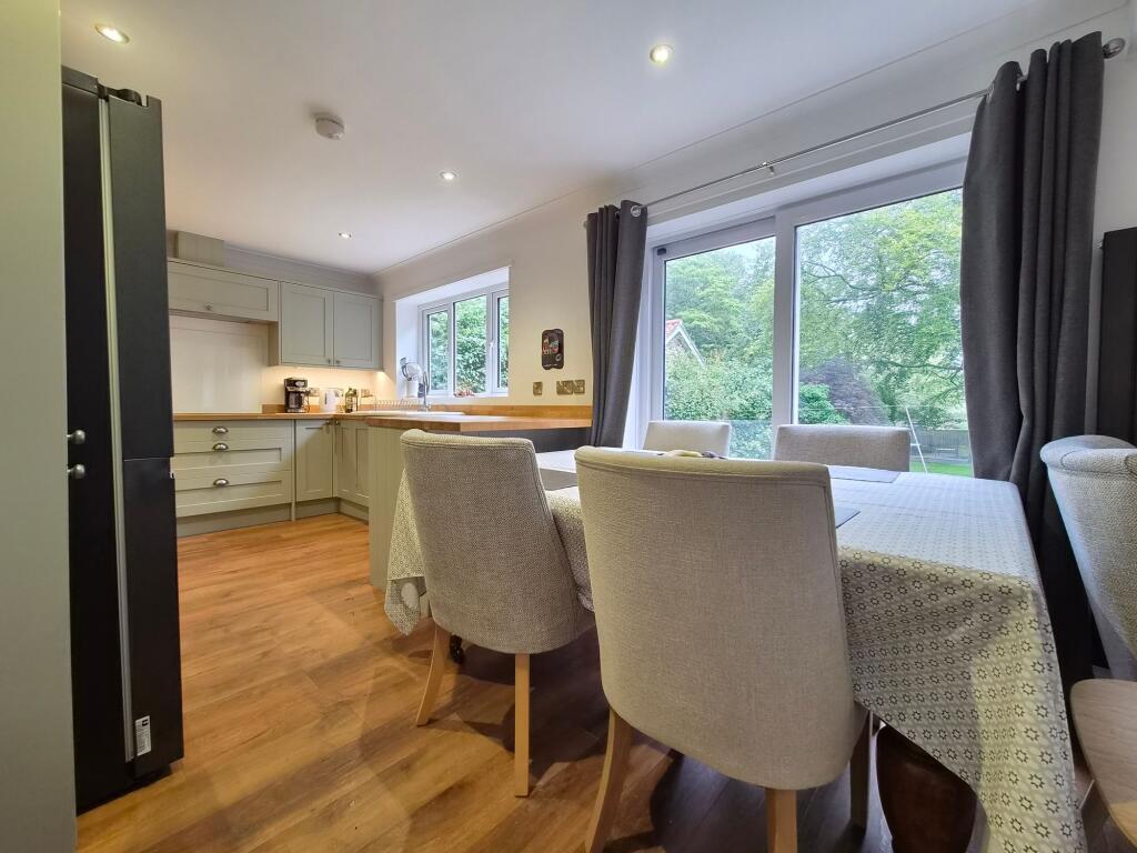House in Scalby, Throxenby, Newby and Scalby - More