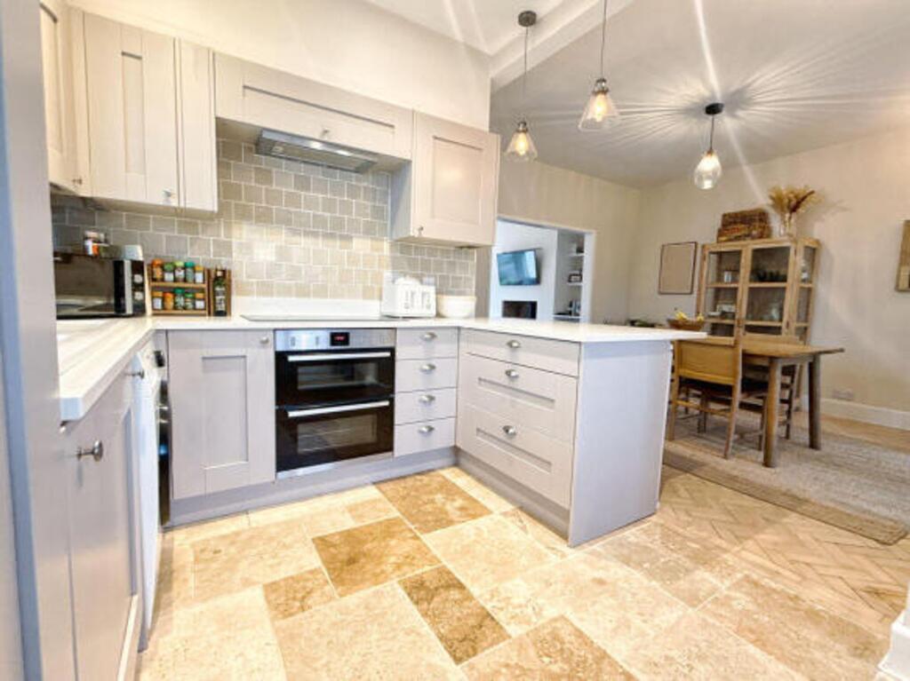 House in Bridgend - View 3