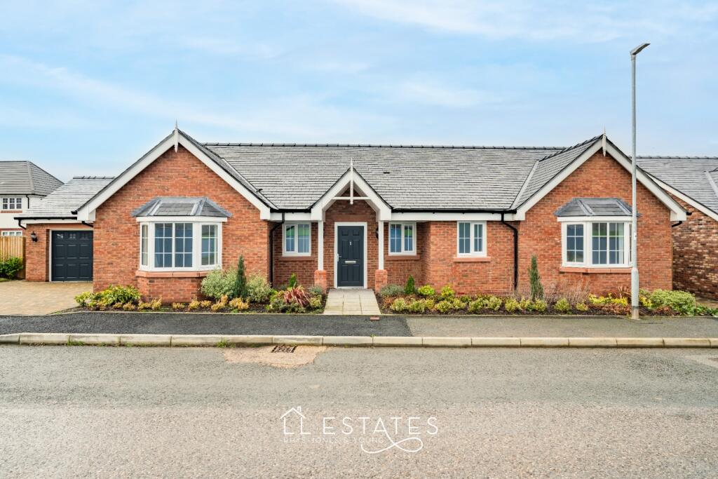 4-bed detached on Lon HM Stanley, St. Asaph, Denbighshire, LL17 0EJ, £465,950
