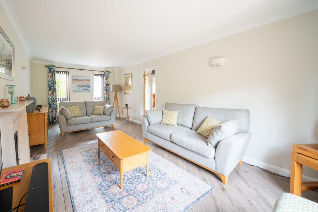 House in Eastleigh, Knightwood Park, Valley Park - View 4