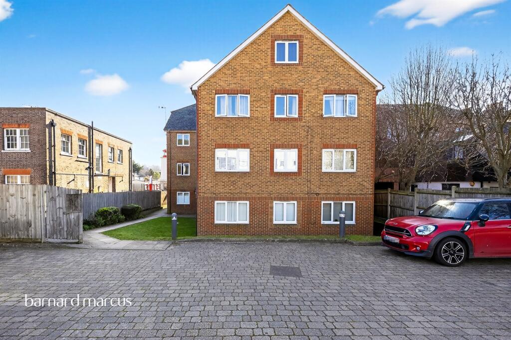 Main image of property: Brighton Road, South Croydon