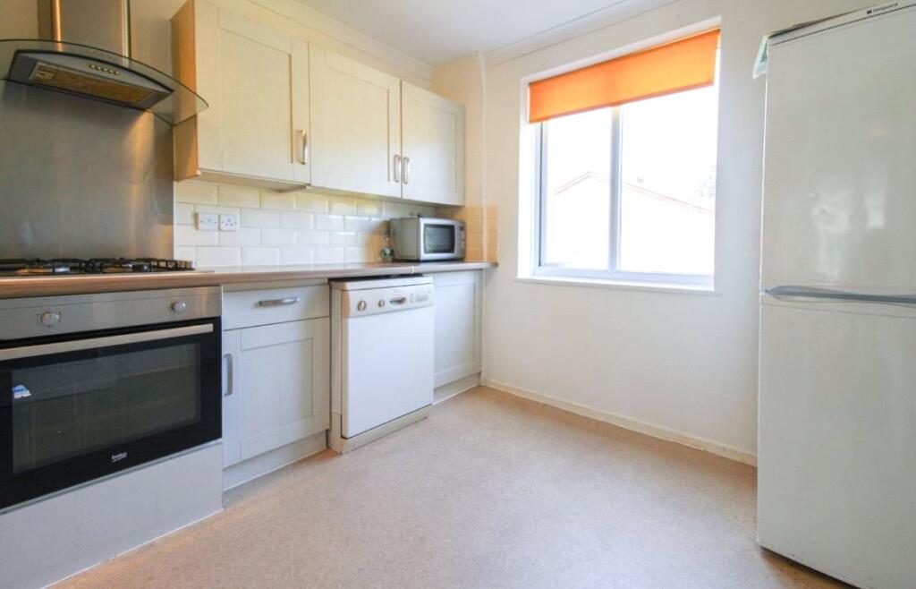 Main image of property: Kempton Walk, Croydon, CR0