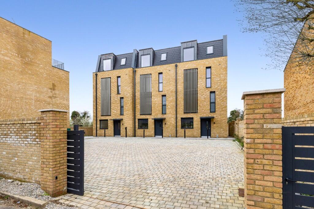 Main image of property: 14-30 Bryanston Close, Norwood Green, Southall, 
UB2 4JR