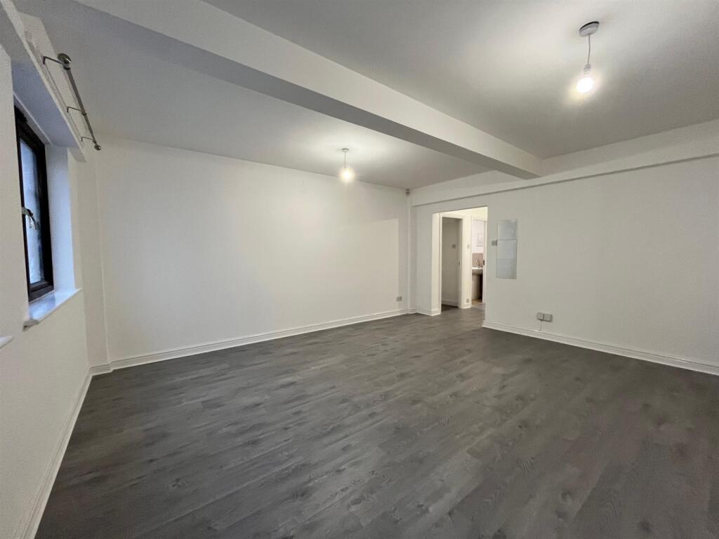 Tuscany House, 19 Dickenson Street, Manchester photo 3